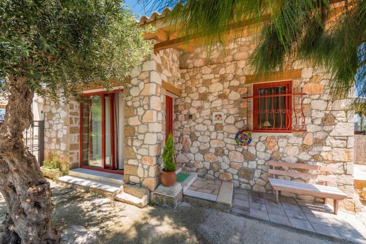 Casa Petra - Stone Cottage Farmhouses Аргасі Екстер'єр фото