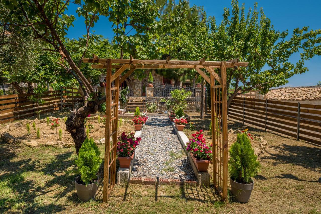 Casa Petra - Stone Cottage Farmhouses Аргасі Екстер'єр фото