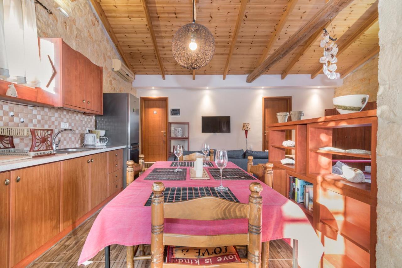 Casa Petra - Stone Cottage Farmhouses Аргасі Екстер'єр фото