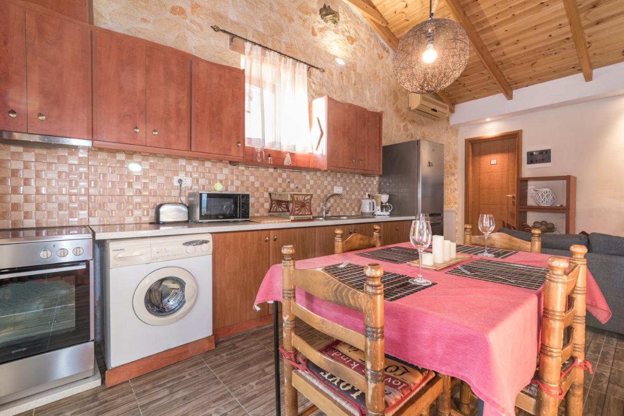 Casa Petra - Stone Cottage Farmhouses Аргасі Екстер'єр фото