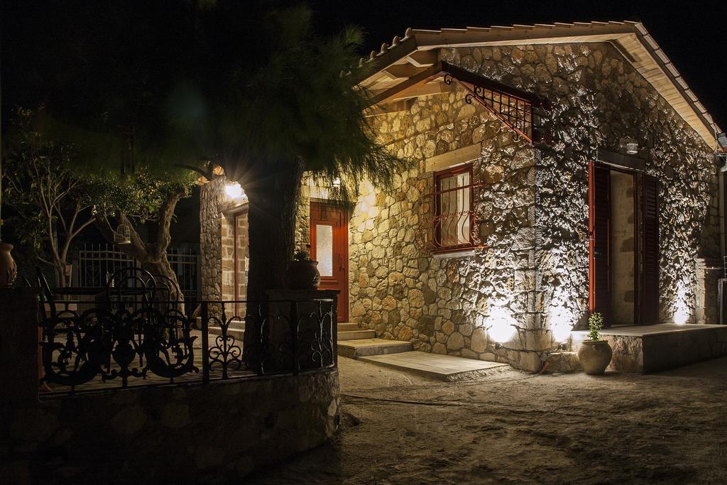 Casa Petra - Stone Cottage Farmhouses Аргасі Екстер'єр фото